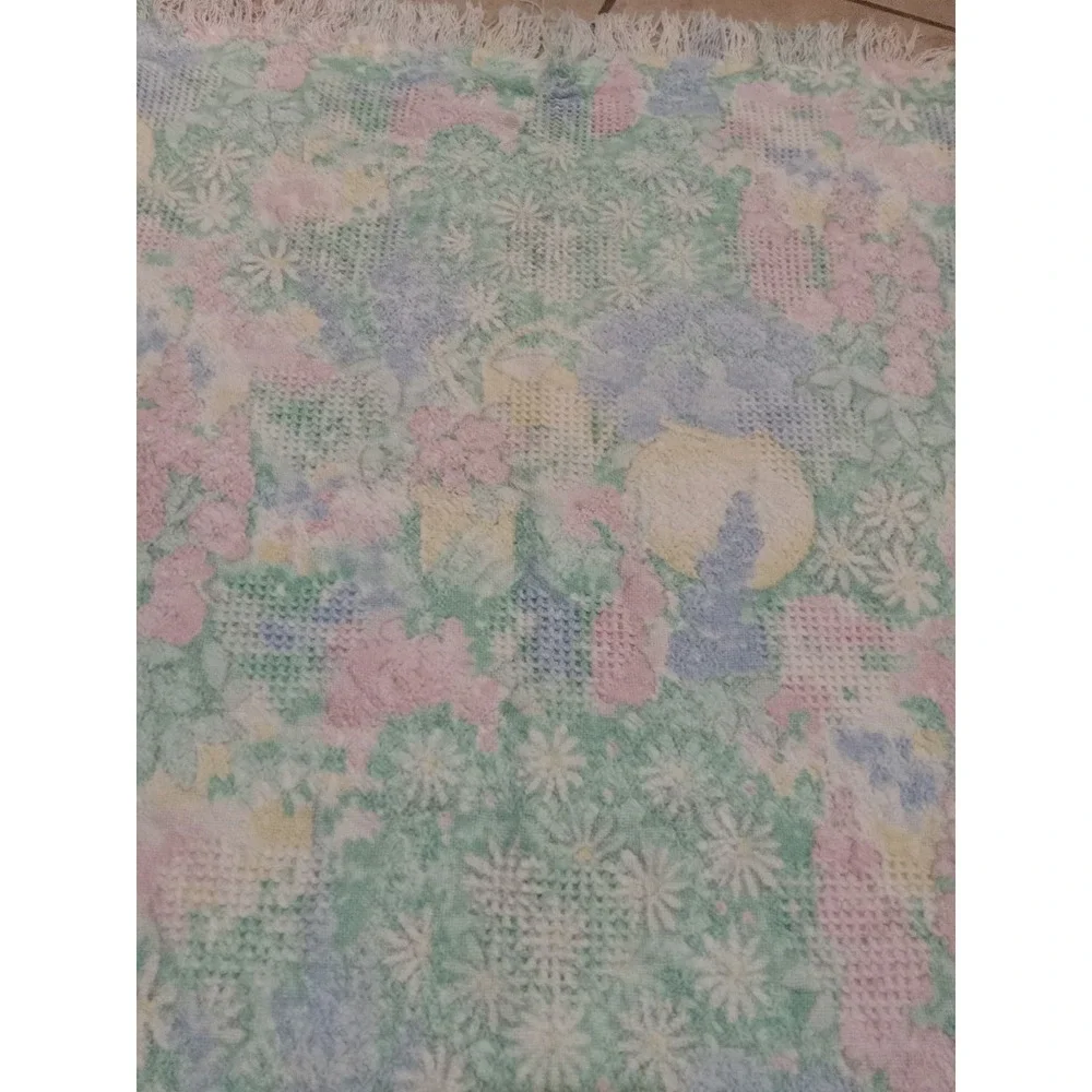 Vintage Pastel Floral Woven Tapestry Throw Blanket Fringed Cottagecore